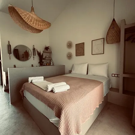 Villa Emilia Suites Pachis  Extérieur photo