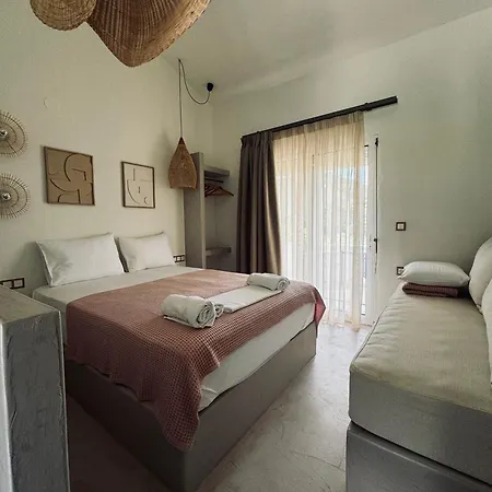 Villa Emilia Suites Pachis  Extérieur photo